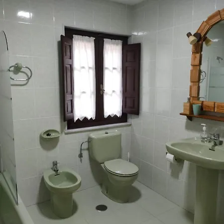 Casa Joglar Becena